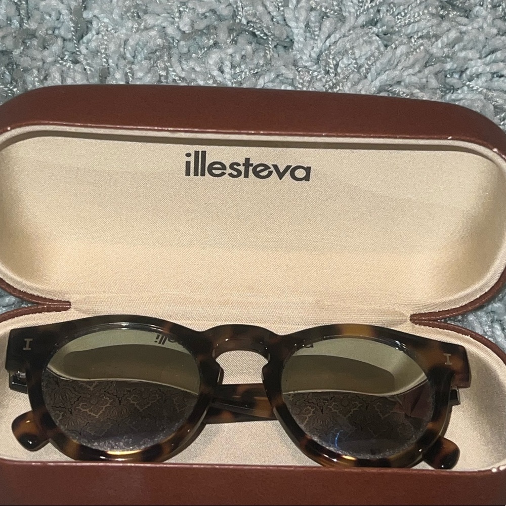 Illesteva Leonard Sunglasses